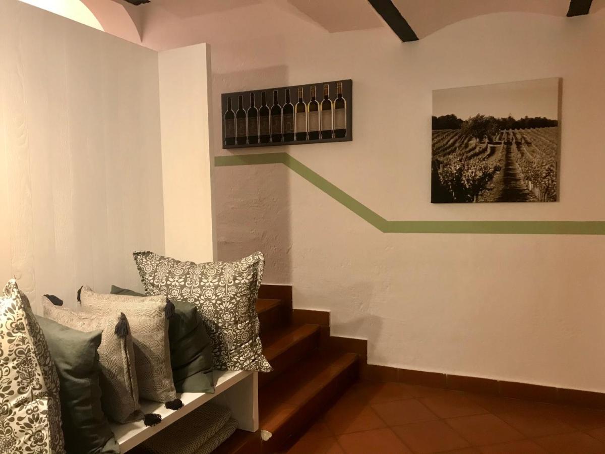 Weingut & Gastezimmer Edelmann Göttlesbrunn Exterior foto